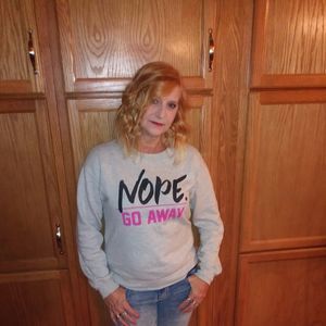 Meet your Posher, Nona